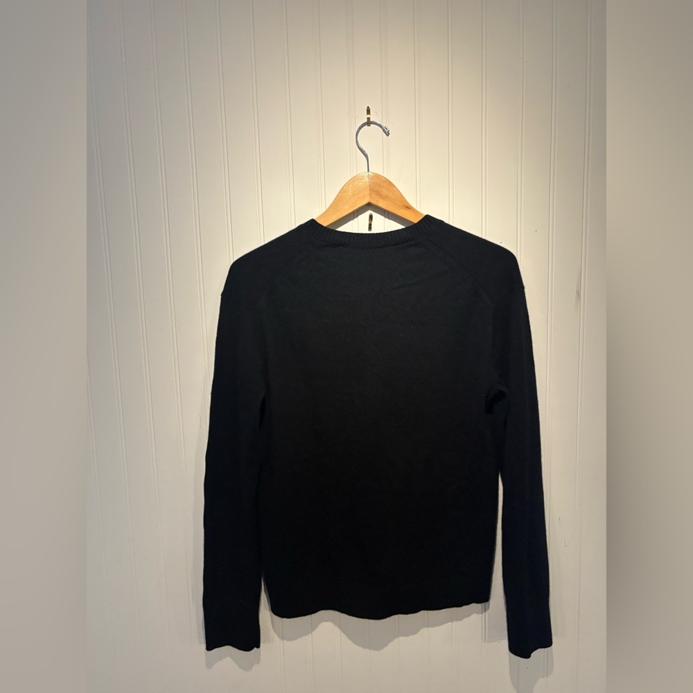 EVERLANE  size S Recycled Cashmere  Classic Black V-Neck Sweater excellent cond. - Picture 3 of 5